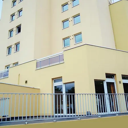 Hotel La Roseraie - & Restaurant 3*
