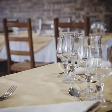 La Roseraie - & Restaurant
