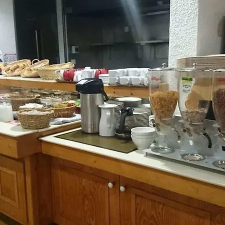 La Roseraie - & Restaurant